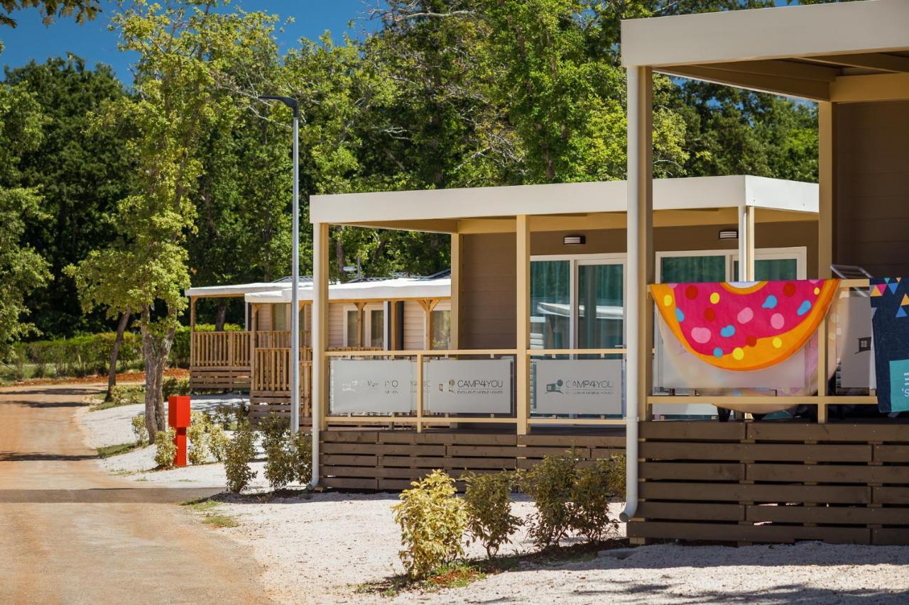 Mobile Homes Premium Relax Park Umag By Camp4You Karigador Esterno foto