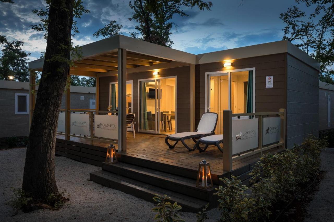 Mobile Homes Premium Relax Park Umag By Camp4You Karigador Esterno foto