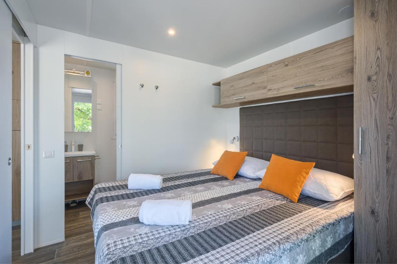 Mobile Homes Premium Relax Park Umag By Camp4You Karigador Esterno foto